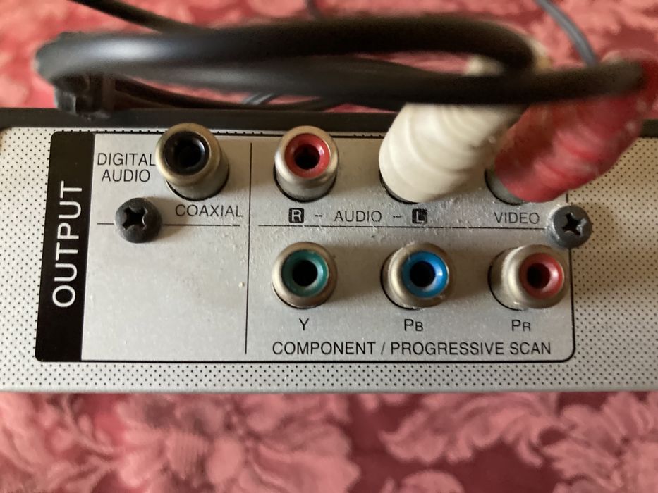 Продам dvd-плеерLG