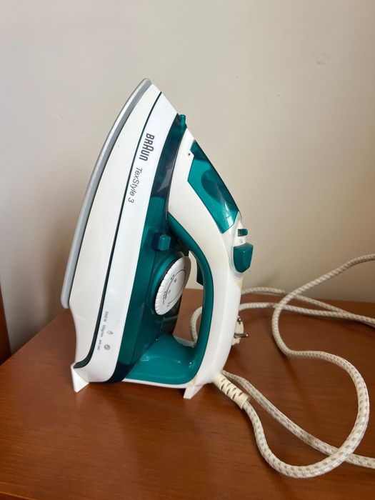 Ferro de engomar usado Braun