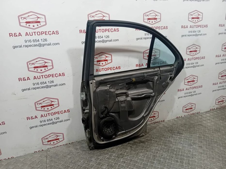 Porta Trás Traseiro Direito Mercedes Class C W203 Carro Original