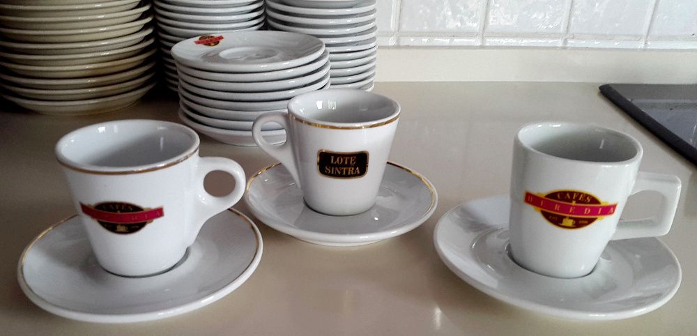 Chavena e pires Herédia