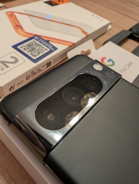 Google Pixel 8 Pro 128 GB - dodatki! - do naprawy lub na części