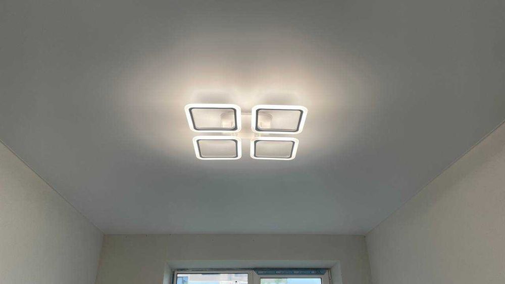 КЛЕВАНЬ! Глянцеві | білі матові натяжні стелі | натяжна стеля потолок