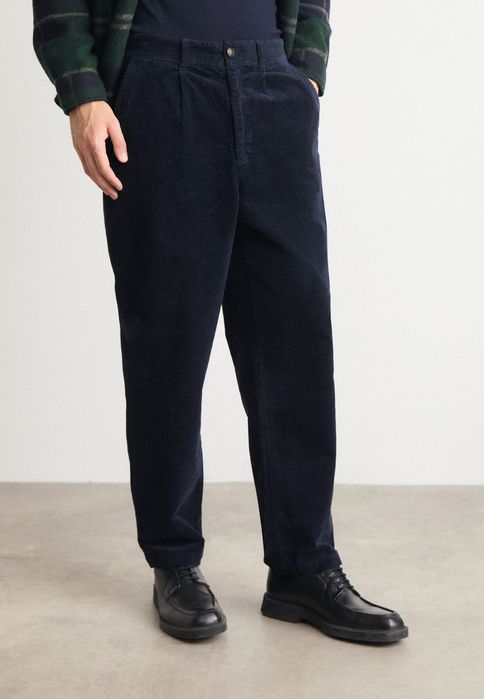 Spodnie sztruksowe Relaxed Fit  Barbour 36