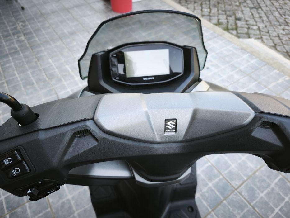 Suzuki Burgman 125  nova