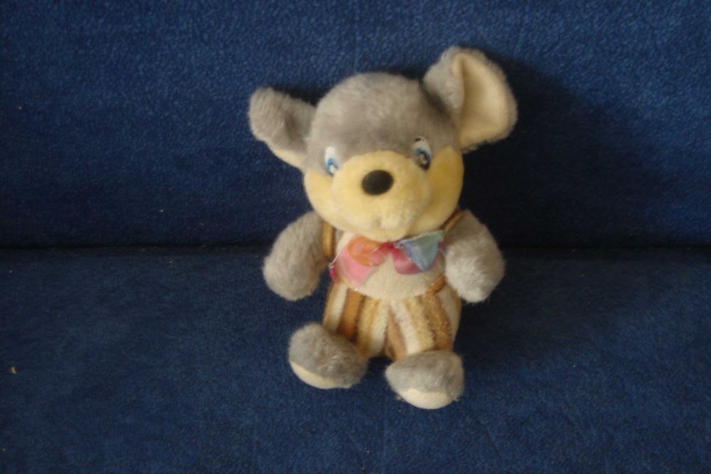 Продам одним лотом