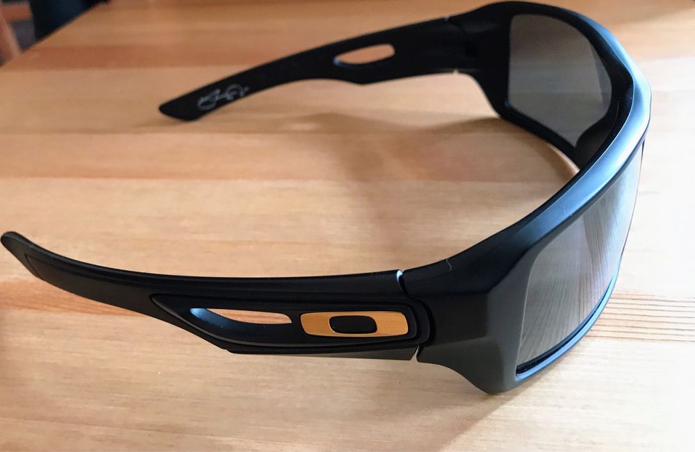 Oakley eyepatch 2 Shaun White