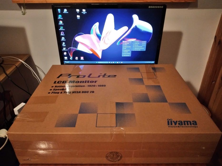 Monitor IIyama E2407HDSD