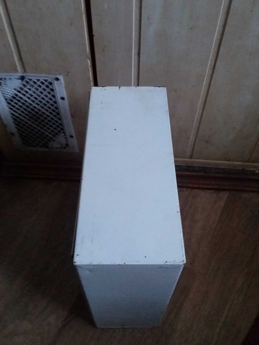 Ящик для медекаментів