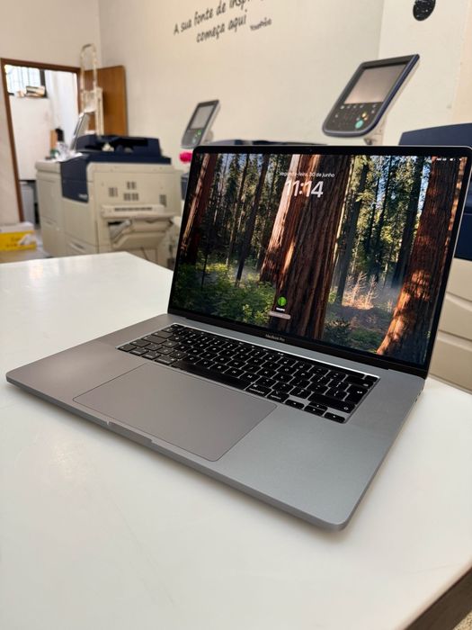 Portátil MacBook pro 2019 1tb