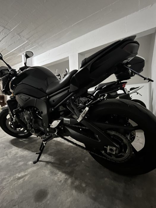 Yamaha FZ8 com LeoVince original