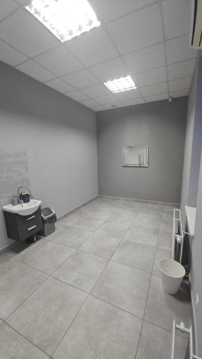 Wynajmę lokal  usługowo-handlowy