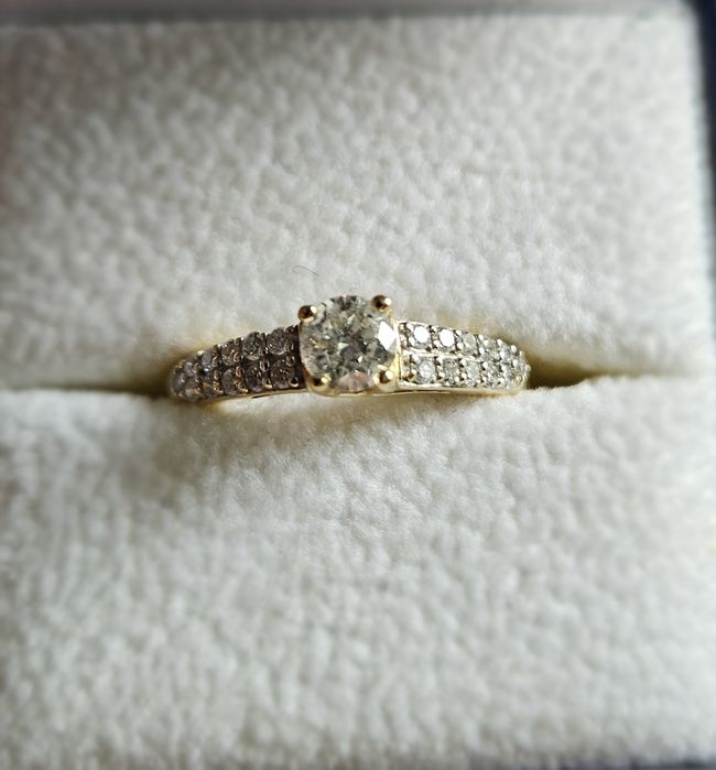 Okazja! Złoty pierścionek zaręczynowy (Aclari) 23 brylanty + gratis