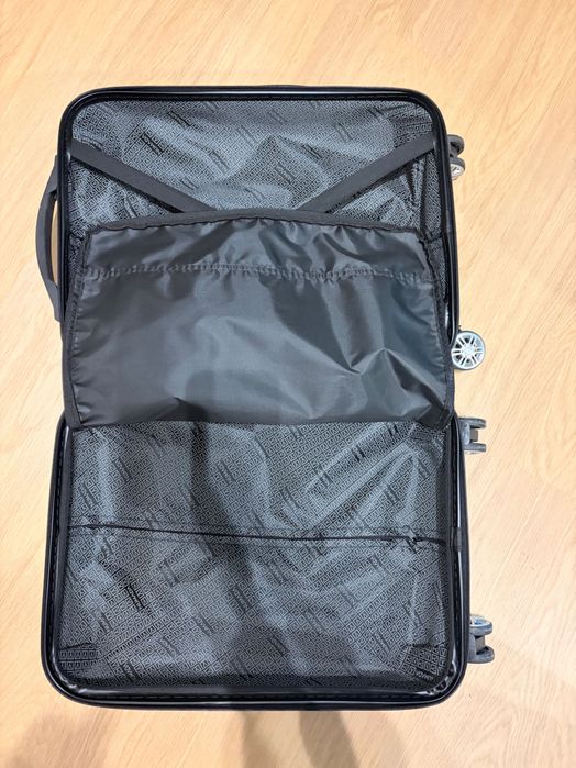 Mala Viagem / Carry On Luggage