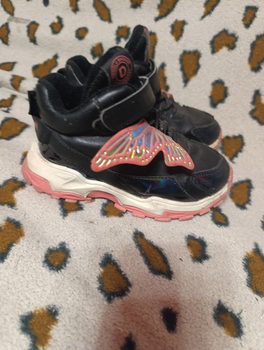 Різні Снікерси,кросівки,хайтопи