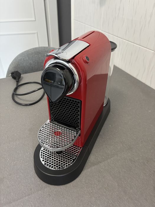 Maquina Nespresso CitiZ Vermelha