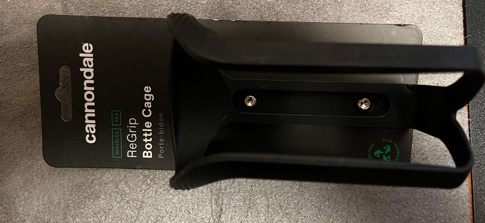 Koszyk na bidon Cannondale ReGrip 38g.