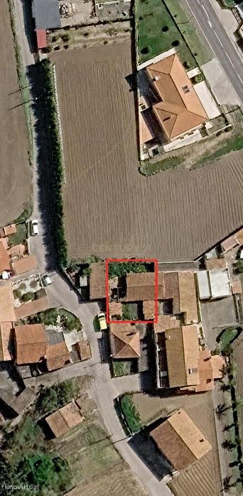 Terreno Urbano para Construção com 190 m² e Projeto Aprovado para Mor
