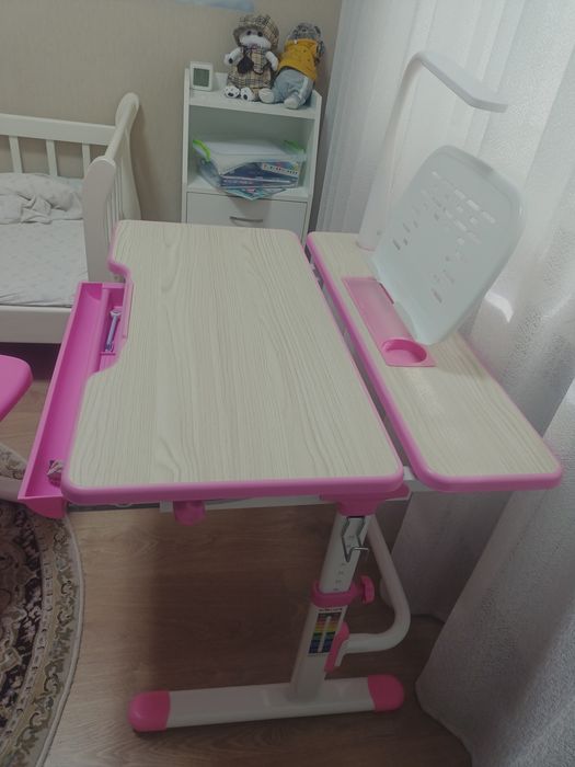 Растущая парта FunDesk Bellissima Pink