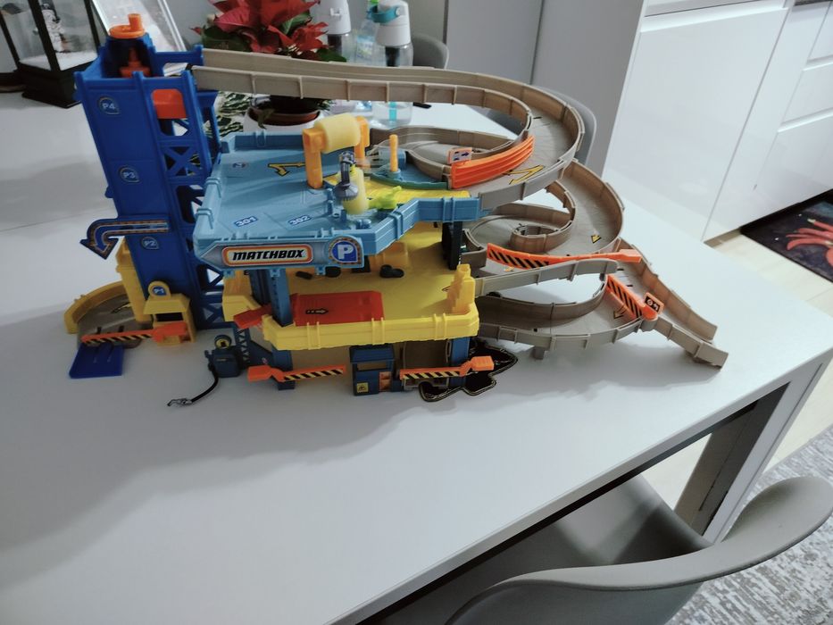 Garaż matchbox duzy