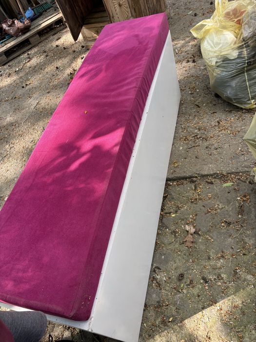 Lawka z siedziskiem i polkami 160 cm - nie IKEA
