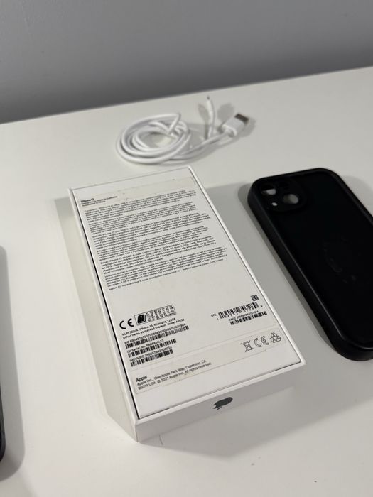 Iphone 13  black 128Gb