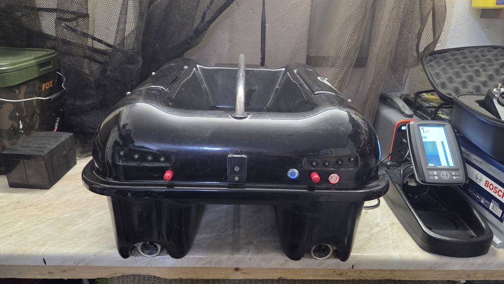 Łódka zanętowa Hunter 650