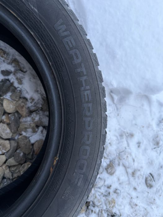 Резина Шини 205/55 R16 Nokian weatherproof