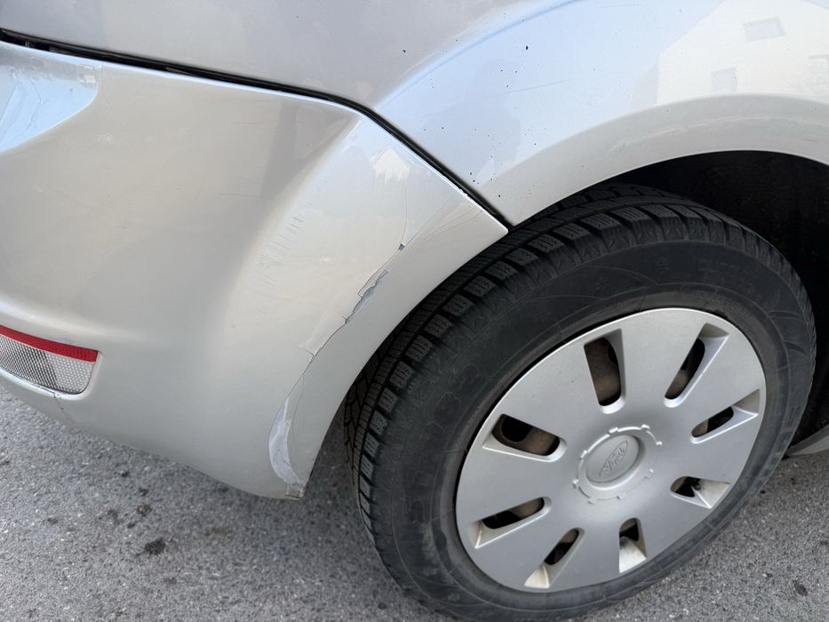 Ford focus mk2 polift 1.6 benzyna