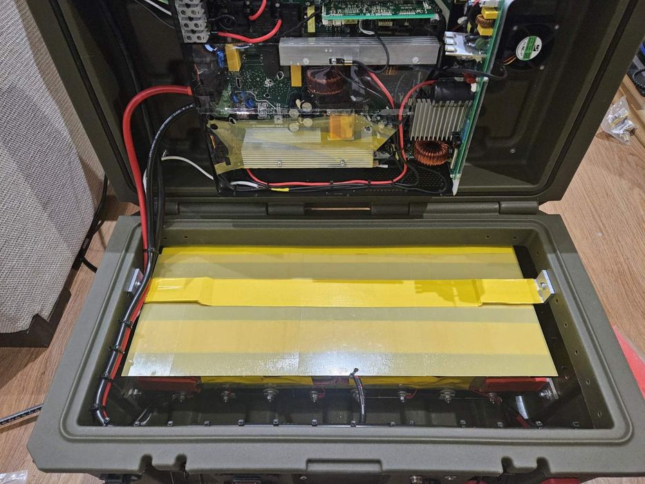 Зарядна станція 3.3кВт потужність 7000Вт Аккумулятор