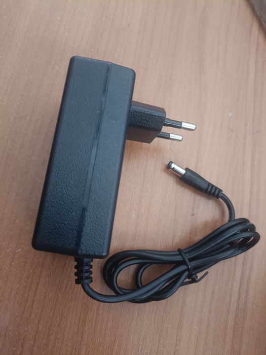 Зарядное устройство для аккумуляторов Li-ion