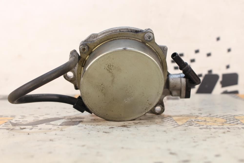 Depressor dos travões / bomba de vácuo BMW 1 (F20)