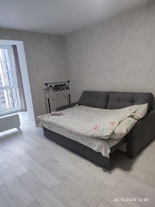 Новобудова р-н Центр. Київський майдан пог 500,  доб 900