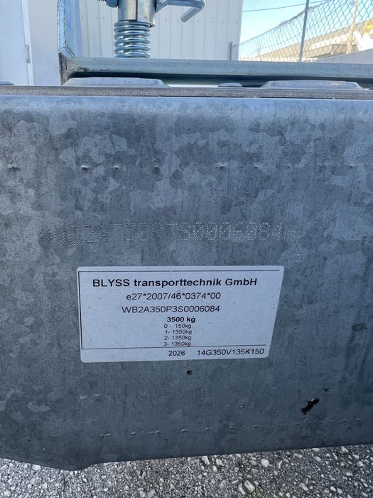 Vende-se atrelado porta carros novo!