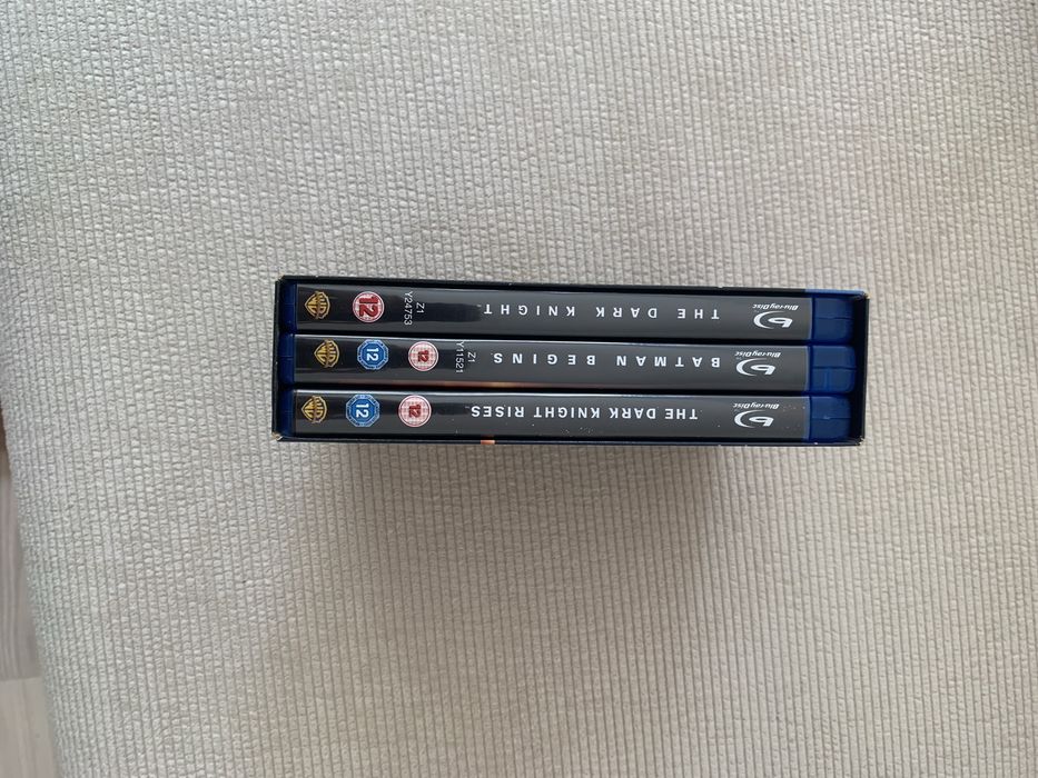 The dark knight triology blu ray