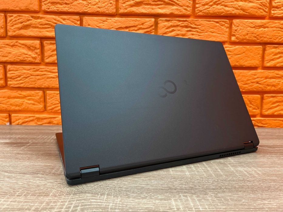 Ноутбук 15.6" Fujitsu U757 (1920x1080) IPS/i5-6200U, 8 RAM, 512 M2 SSD/Type-C + Гарантія 1 рік