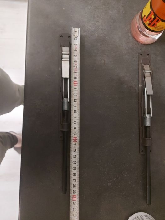 Zasuwa, rygiel do drzwi.