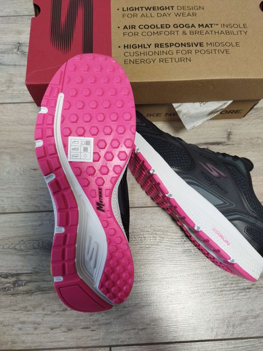 Кроссовки женские  Skechers 41,5 р
