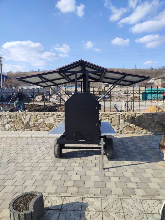 Бочка барбекю гриль BBQ смокер на причепі