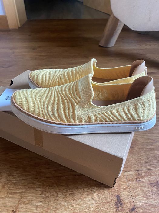 Trampki damski slip on UGG rozm.38 żółte
