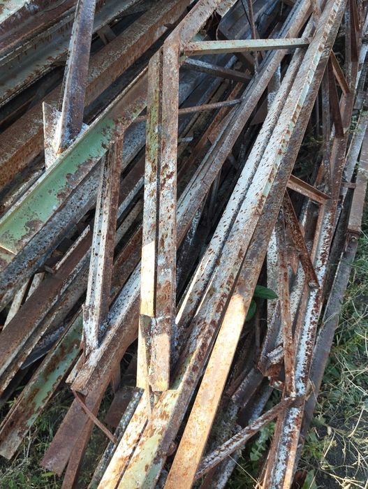 Металеві    ферми