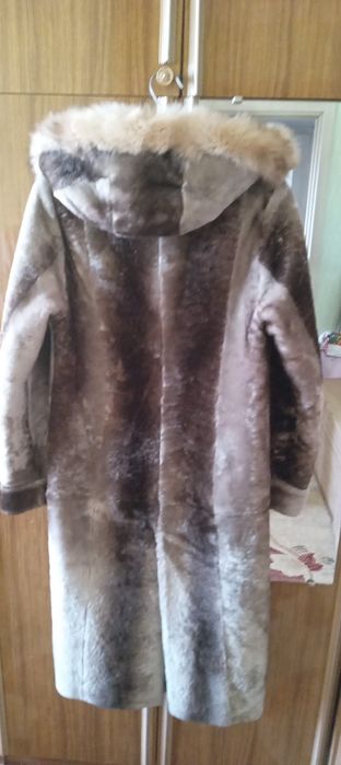 Шуба з натурального мутону