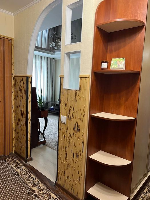 Продам 2-кім квартиру на другому поверсі