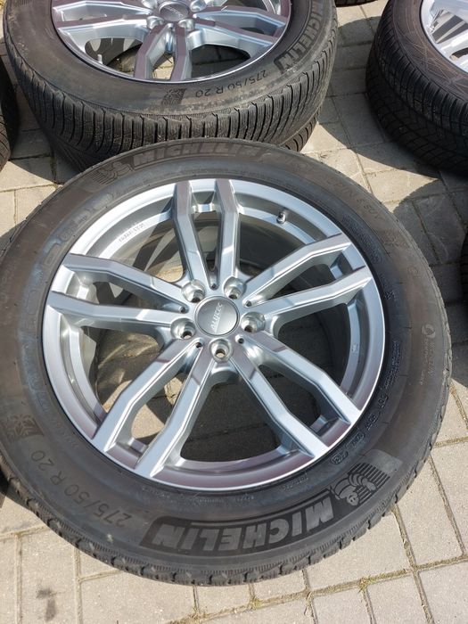 Alufelgi z oponami zimowymi Mercedes GLE 20"