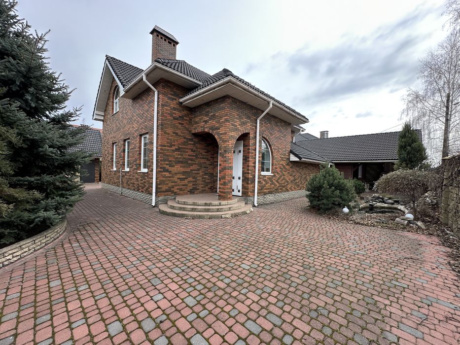 Продаж будунку в силище Сонячне