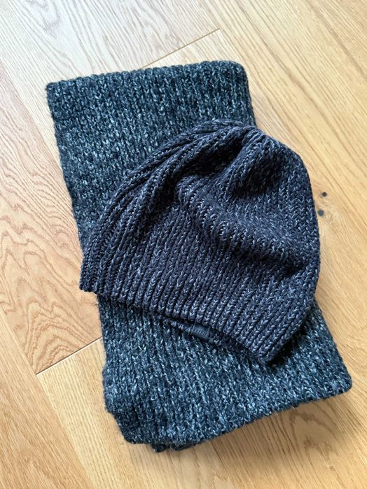 Zestaw czapka i szalik komin Esprit