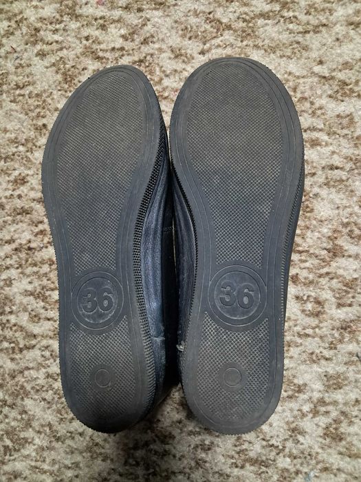 Шкіряні балетки (човники)