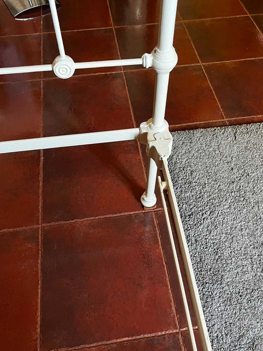 Cama de ferro fundido antiga completa (colchão incluindo "praticamente novo")