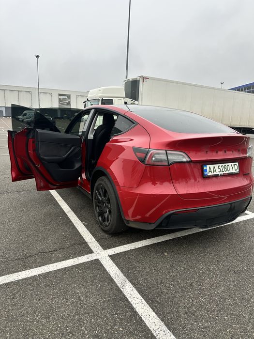 Tesla Model Y 2020
