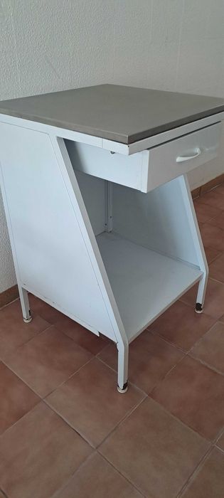 Mesa de Apoio para Registadora