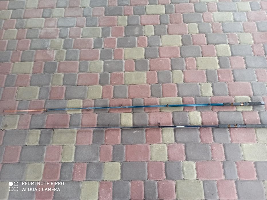 Продаю риболовні снасті рибацький стільчик